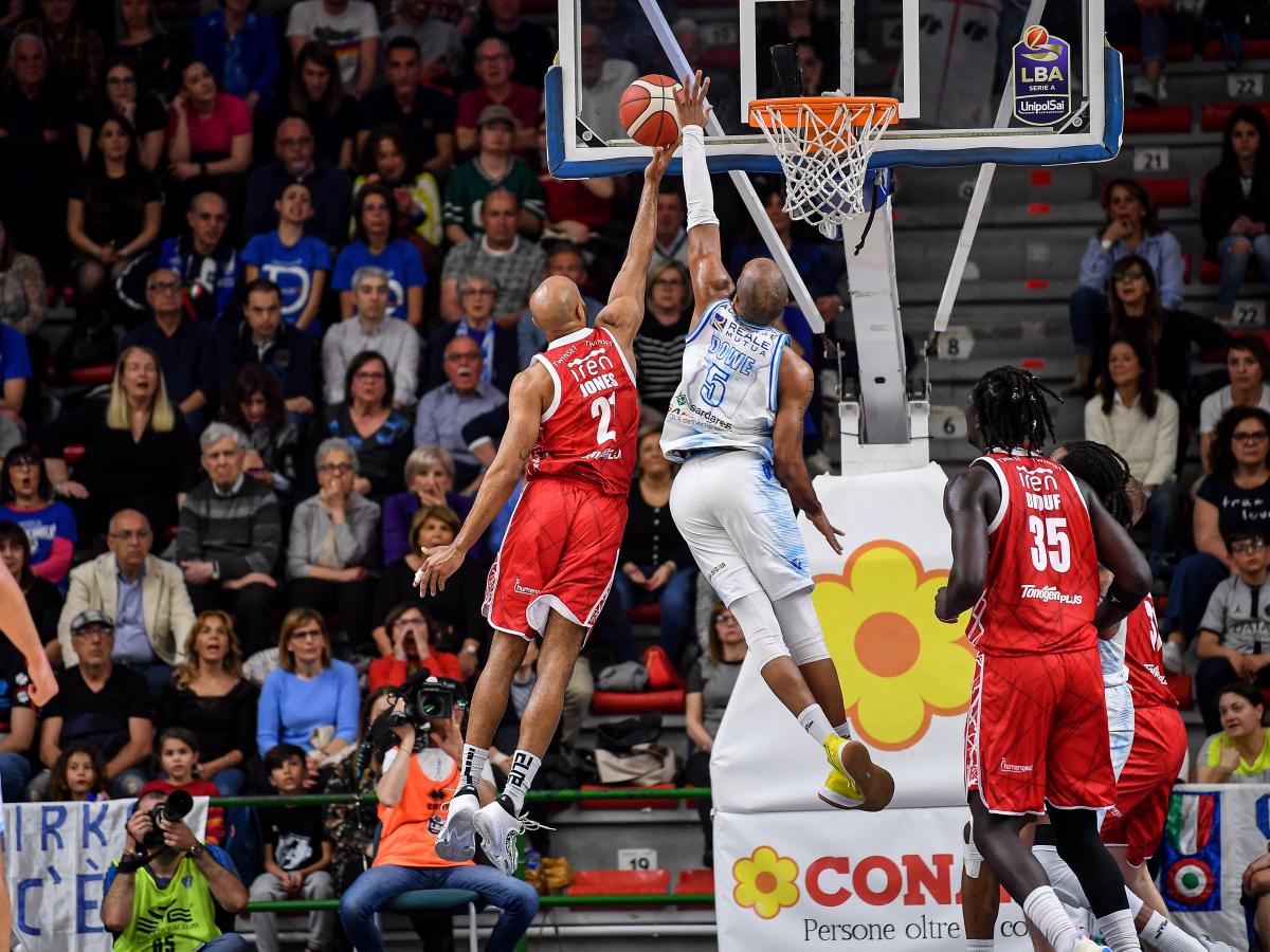 Bucchi, Dowe e Chessa nel post partita